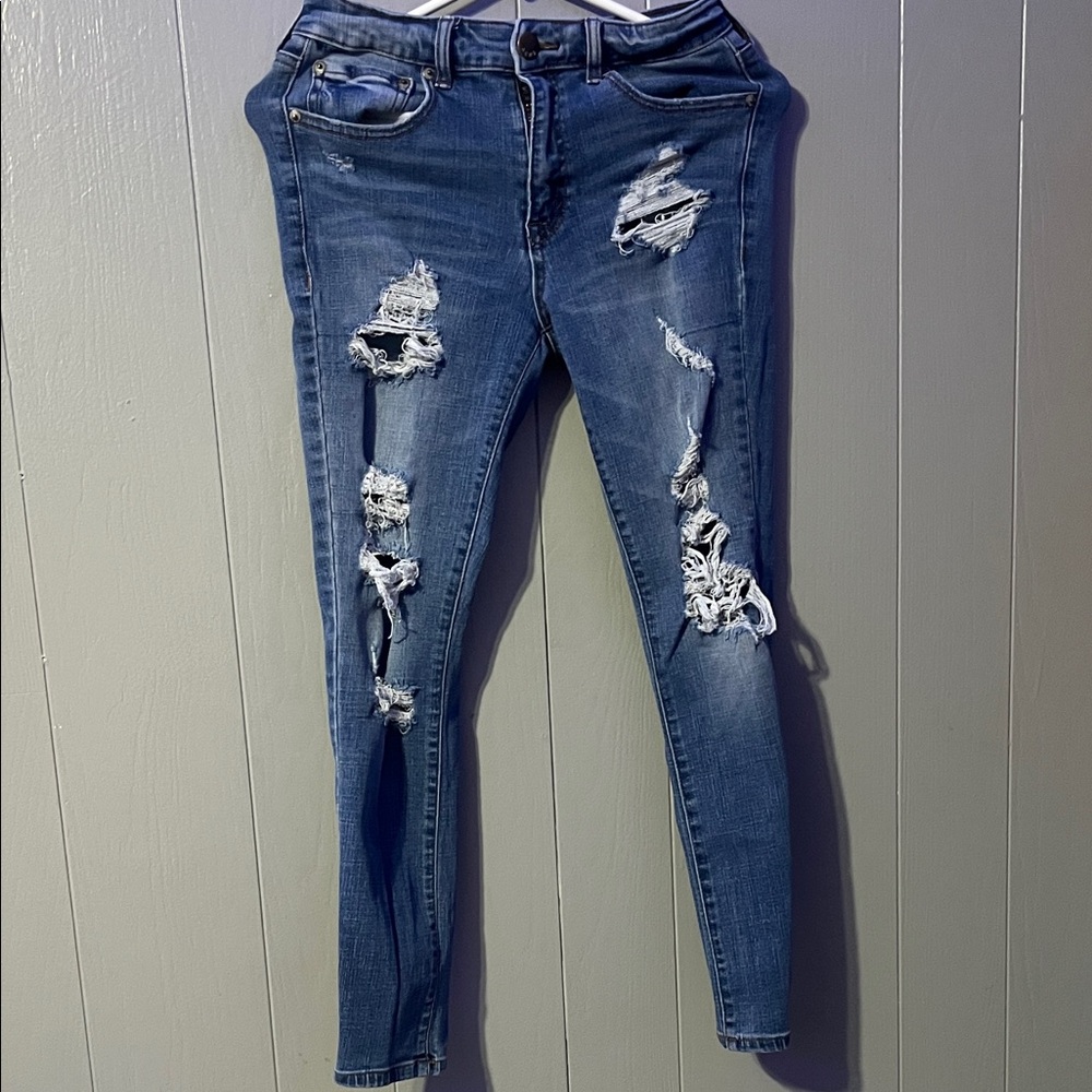 Aeropostale Ripped Skinny Jeans in Blue